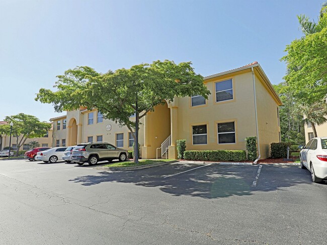 Building Photo - Bellasol 4191-514 Unit 4191 Bellasol Circle, 514