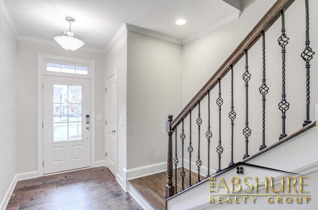 Photo - 4240 Vallonia Dr