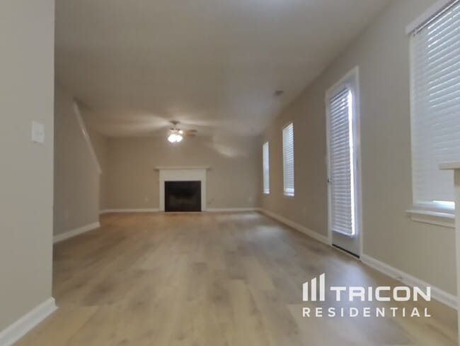 Photo - 2640 Thunder Basin Way