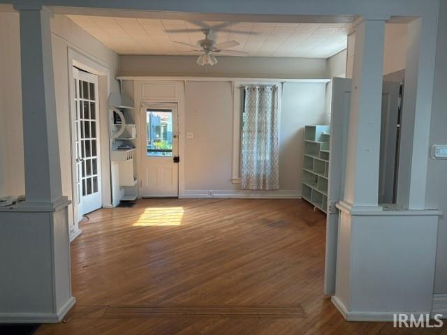 Photo - 817 W 6th St