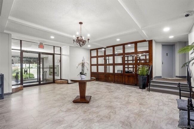 Photo - 325 King St Unit 4D