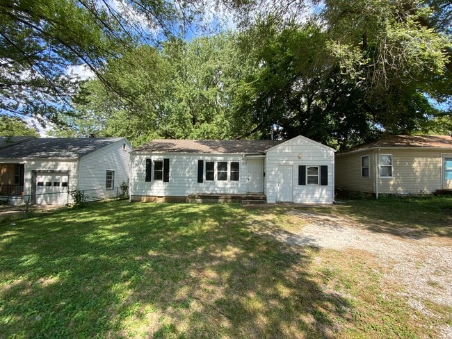 Photo - 1413 E Locust St