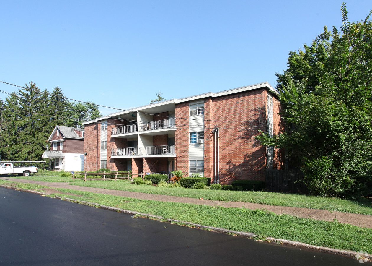 Lasalle Terrace - Lasalle Terrace Apartments