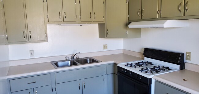 Photo - 5 Williamsburg Ct Unidad C