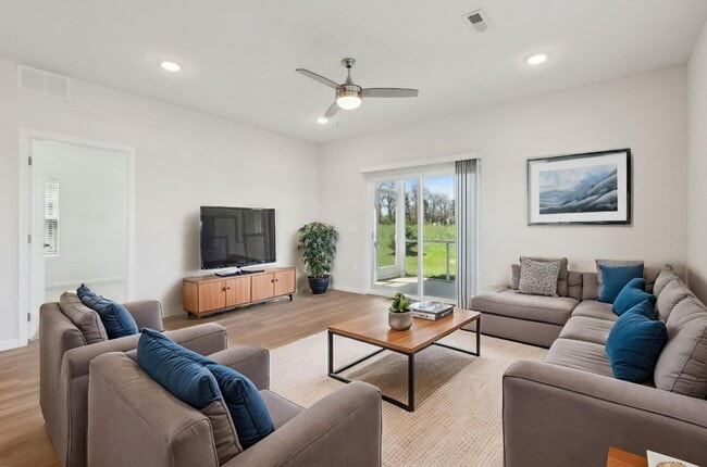 Photo - Village at Hinckley Oaks