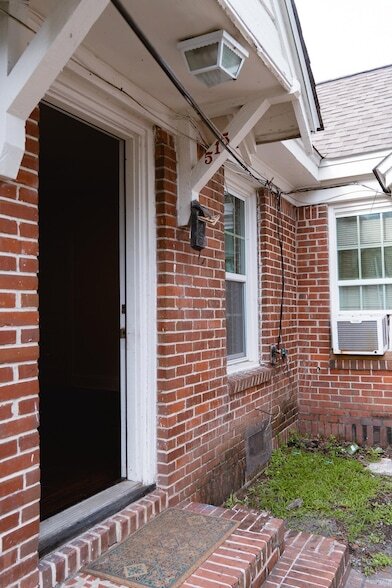 Photo - 515 N Monroe St