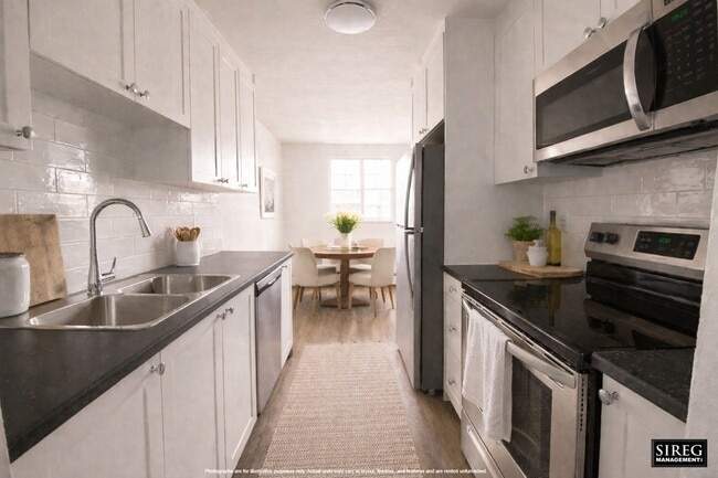 Photo - River Park Towers