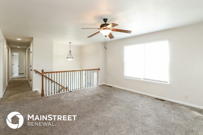 Photo - 410 W Heritage Dr