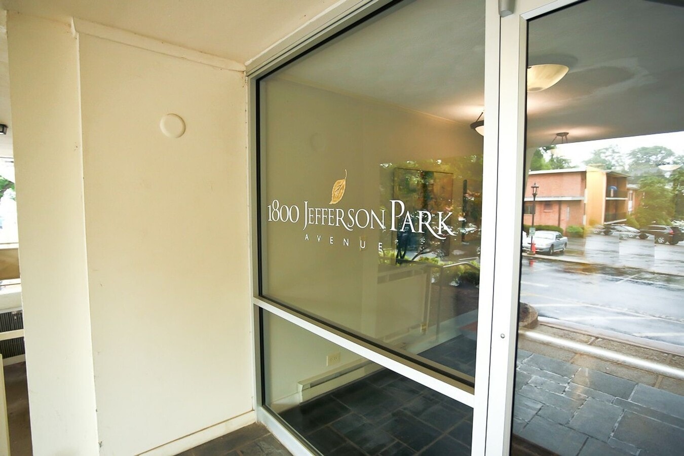 Photo - 1800 Jefferson Park Avenue #52 – Prime UVA Location! Unidad 52