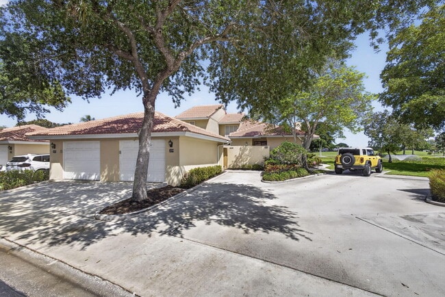 Photo - 259 Old Meadow Way