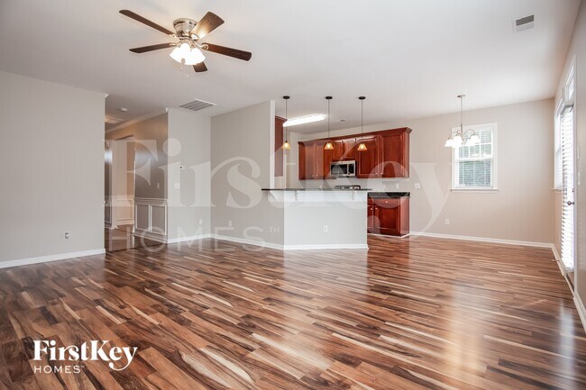 Photo - 7523 Coastal Way