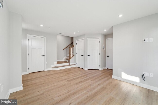 Photo - 122 Arcadia Wy