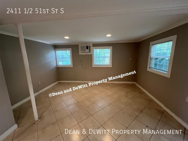 Photo - 2411 1/2 51st St S-