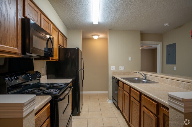 3BR, 2BA - 1,050SF - Kitchen
