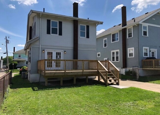 Photo - 3627 Tamarack Ave