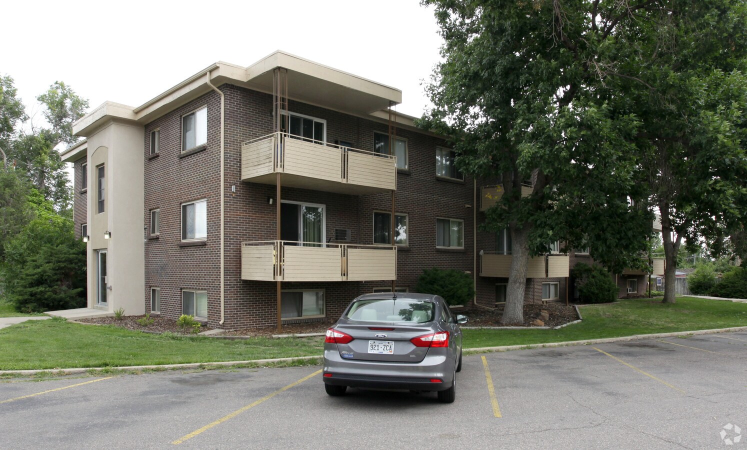 Off Belmar Apartments - Off Belmar Apartments