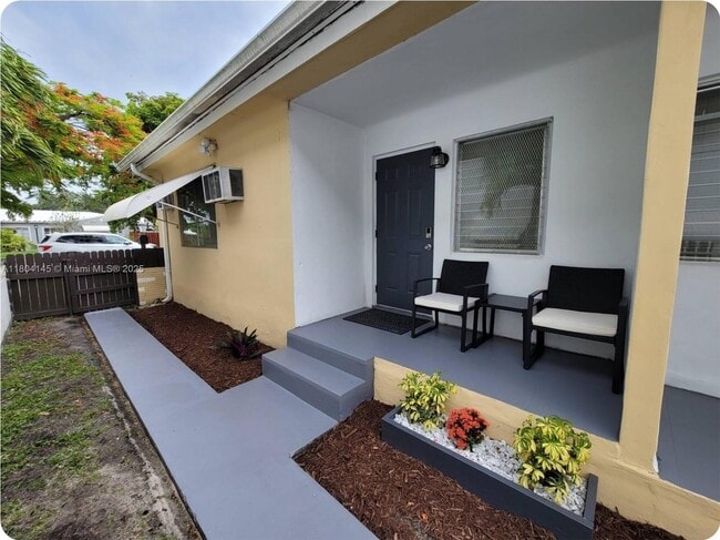 Photo - 1723 Wiley St Apartment Unit F