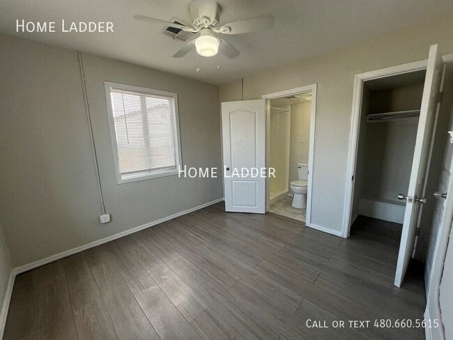 Photo - 927 S 35th Ave Unit 2