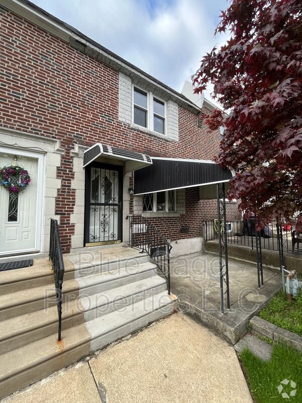 Building Photo - 228 W Wyncliffe Ave Rental