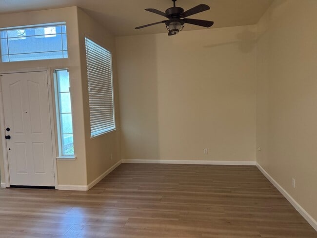 Photo - Single level Rocklin home on Cul-De-Sac