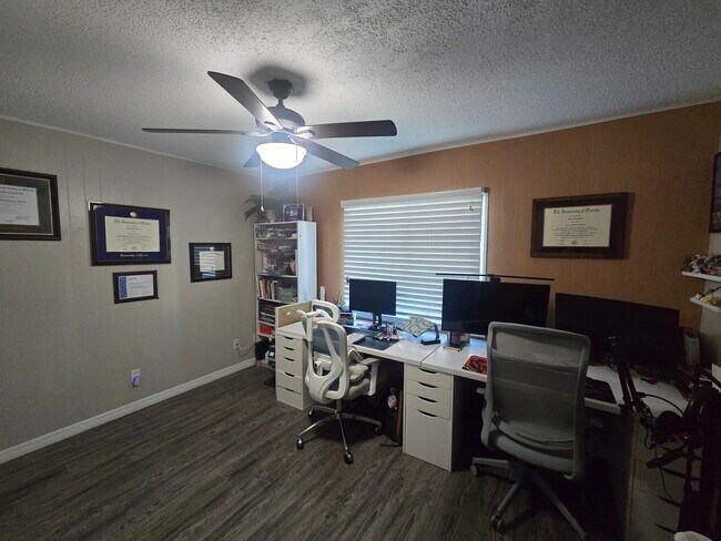 Photo - 713 St Michael Ln