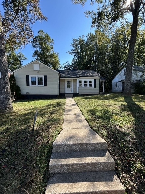 Photo - 1303 Oakgrove Ave