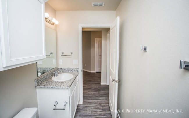 Photo - 2010 Kirksey Ave