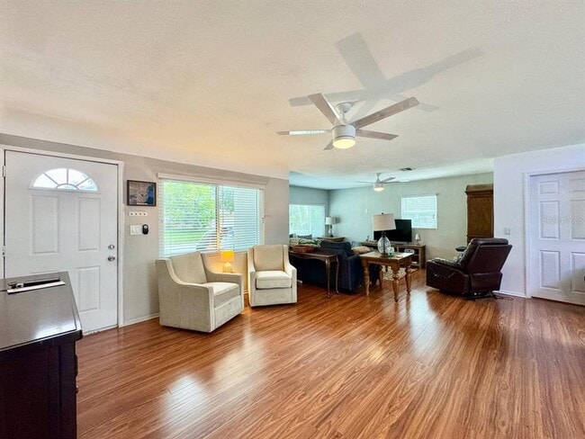 Photo - 3957 Wahoo Dr SE