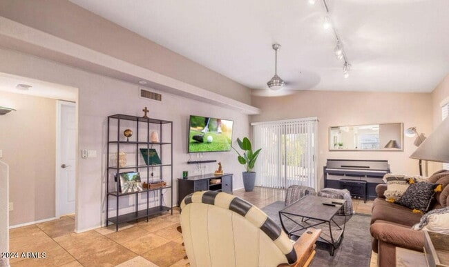 Photo - 8813 E Charter Oak Dr