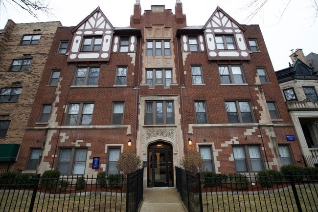 Building Photo - 659 W Wrightwood Ave Rental
