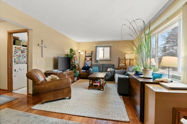 Photo - 426 Rushmore Ln Unit 3