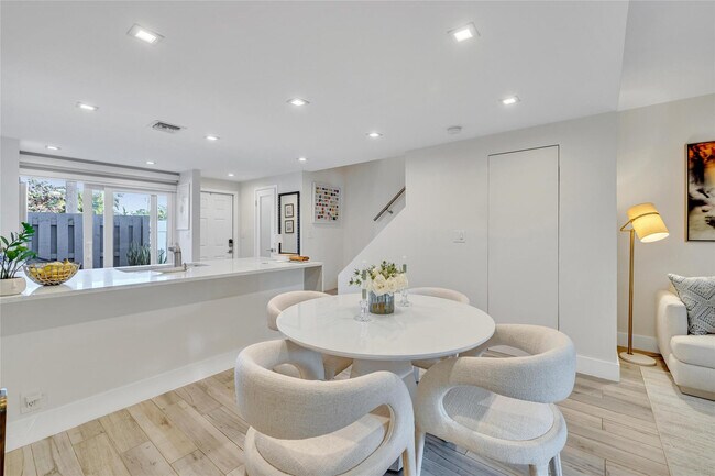 Photo - 1991 NE 15th Ave