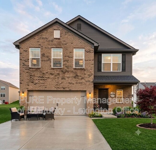 Building Photo - 121 Forester Ct