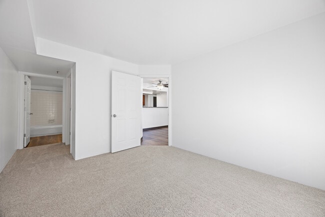 Photo - Jefferson Square