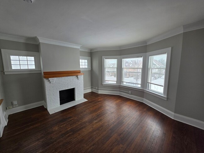 1648 Sala de estar 2 - 1646 Waterbury Rd