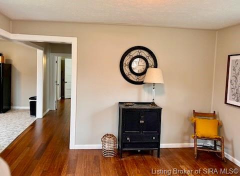 Photo - 704 W 7th St