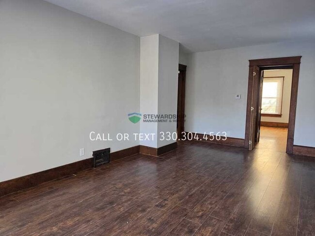 Photo - 1014 Berwin St Unit Upstairs