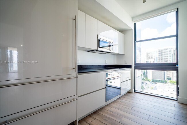 Photo - 1010 Brickell Ave Unit 2201