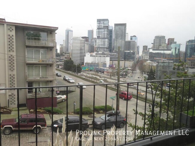 Photo - 304 E Thomas St Unidad 07