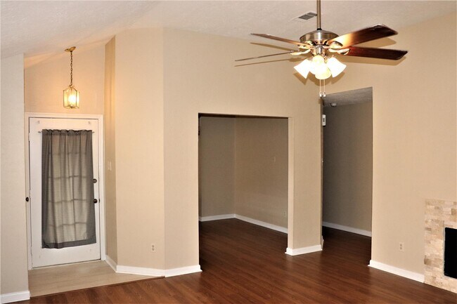Photo - 7718 High Village Dr