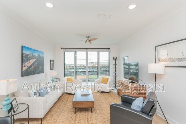 Photo - 111 Railroad Ave