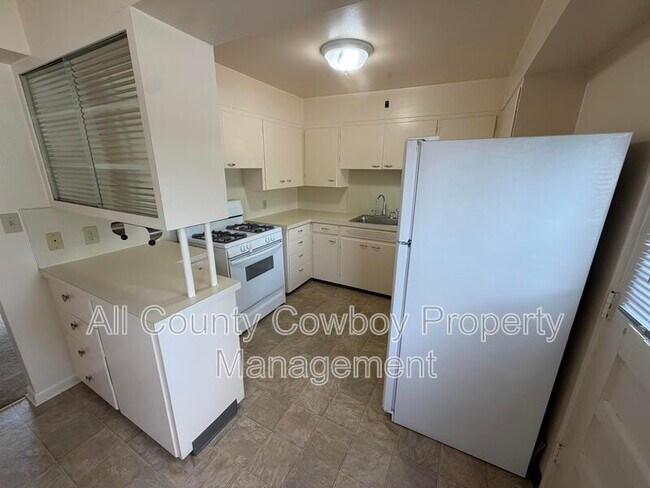 Photo - 700 W 1st Ave Unit Apt. 6