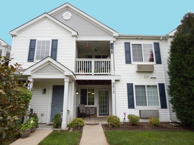 Building Photo - 2413 Silverstone Dr Unit 2413 Rental