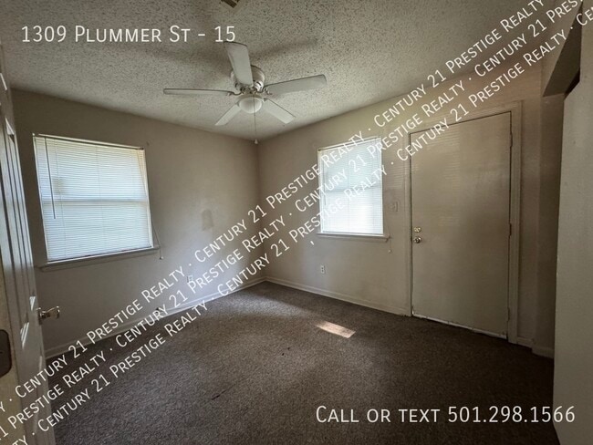Photo - 1309 Plummer St Unit 15