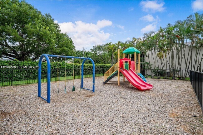 1022 Adams Ave Unit 1022C