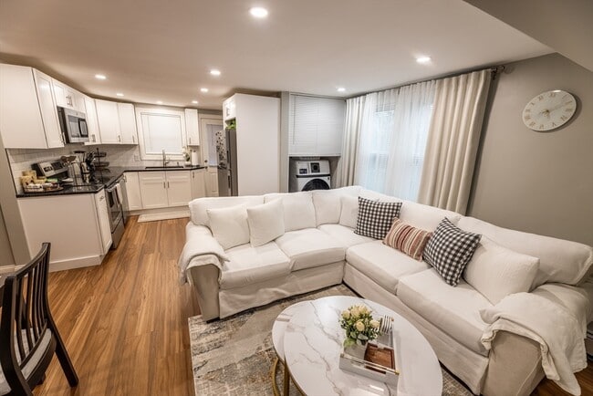 Photo - 32 Farmington St