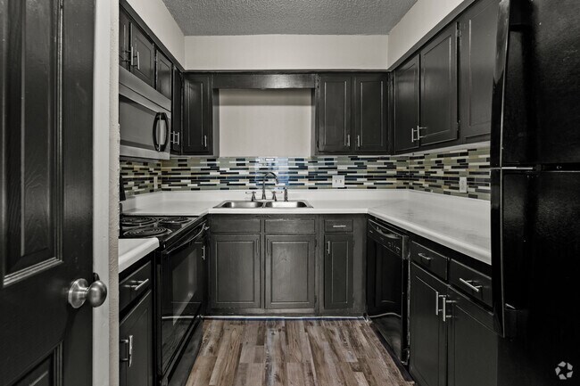 1 habitación, 1 baño - 720 pies cuadrados - Cocina - Amberwood Apartments