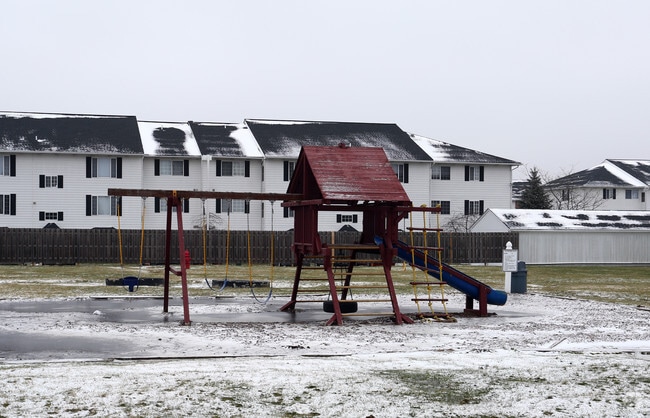Woodgate Village Apartments