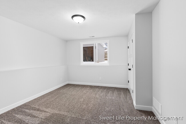 Photo - 1524 Fremont Ave NW