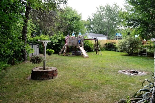 Photo - 2534 Cumberland St